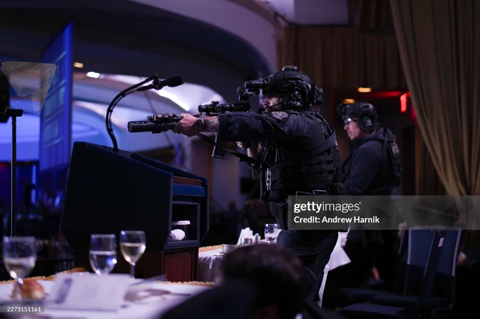 Agents stand guard after an incident at the annual White House Correspondents Association Dinner April 25, 2026 in Washington, DC. According to reports, President Donald Trump, along with other government officials, were evacuated from the Washington Hilton after what sounded like gun fire. (Photo by Andrew Harnik/Gettyimages)