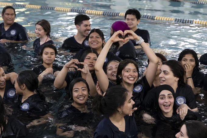UIC Nursing students take the pool plunge.