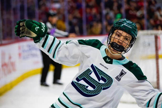 Liz Schepers celly.