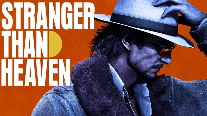 Keyart di StrangerThanHeaven, il protagonista di profilo in età adulta mentre si cala il cappello sulla testa