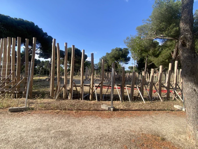 Obras abandonadas de zona infantil