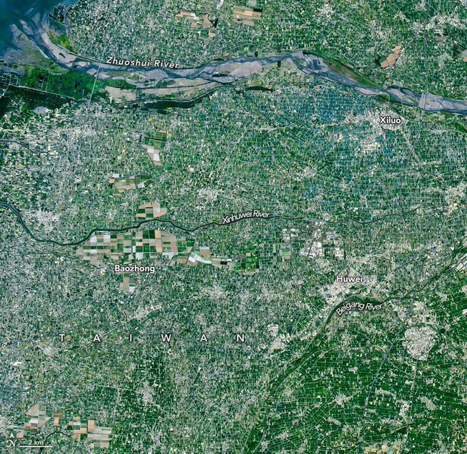 Farms raising an array of crops form an agricultural mosaic across Yunlin County in this image captured by the OLI (Operational Land Imager) on Landsat 9 on March 18, 2026.