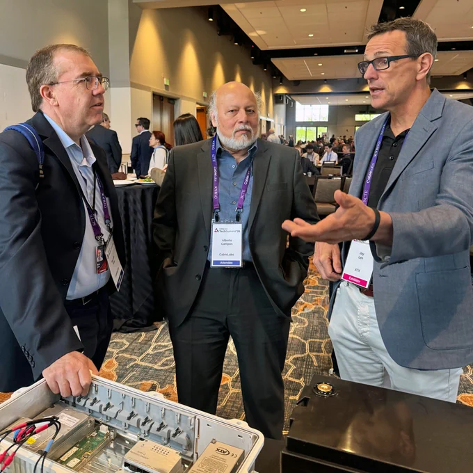 Jay Lee speaking with customers at CableLabs Tech Summit 2026