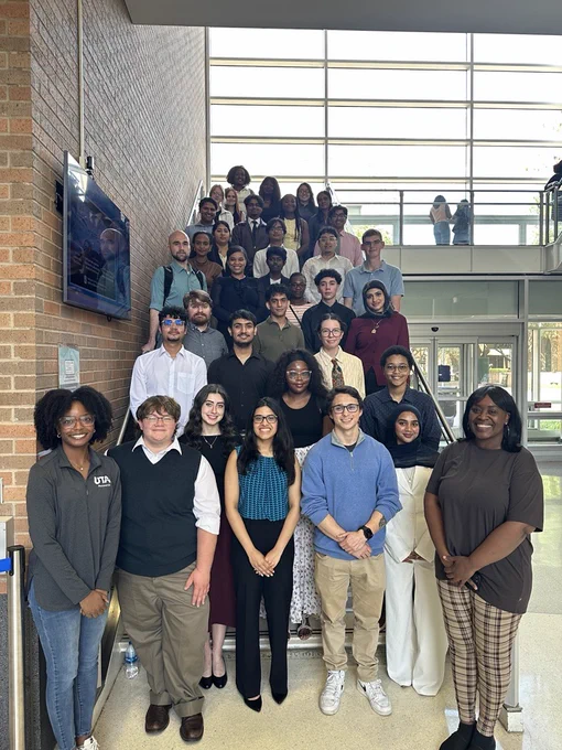 Group photo of the UROP and UGRAP students. 