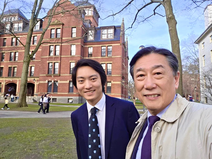 Oh Joon and Hansong Li on the Harvard campus