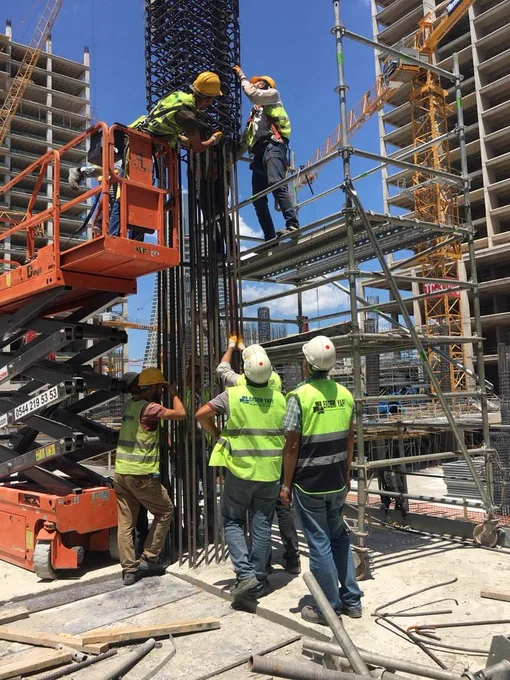 They see the skyline…
We see the sweat, the risk, the grind. 🏗️💪
Respect the hands that build your world.

Early mornings, long hours, and no room for mistakes  this is what it takes to turn steel and concrete into something that lasts for generations. Every beam lifted, every bar placed, every step taken up there carries weight.

Do you think people truly understand what goes into building the world around them?