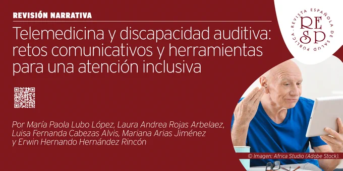Imagen de un hombre mayor con audífono usando una tableta en el interior de su casa (copyright: Africa Studio-Adobe Stock). Revisión narrativa sobre "Telemedicina y discapacidad auditiva: retos comunicativos y herramientas para una atención inclusiva". Revista Española de Salud Pública, Ministerio de Sanidad (Gobierno de España).
