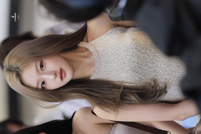 cr. sky_eikook