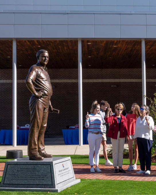 Bronze statue of Maxie Lambright  