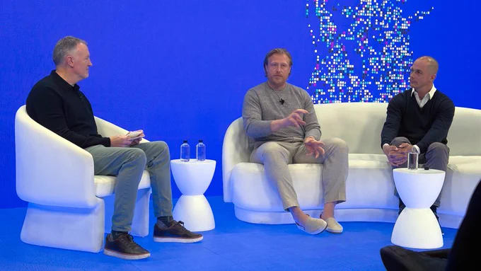 Bill Platt, Alchemy’s COO, moderates the discussion with Eric Saraniecki (Digital Asset | Canton) and Christian Rau (Mastercard)  on the infrastructure stack emerging beneath tokenized assets, new payment flows, and institution-grade settlement.