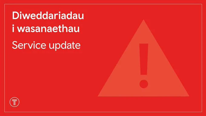 Hysbysiad gan Drafnidiaeth Cymru am ddiweddariadau i wasanaethau

Mae'r testun yn dweud "Diweddariadau i wasanaethau
Service update"

Mae'r graffeg coch hefyd yn dangos eicon arwydd rhybudd