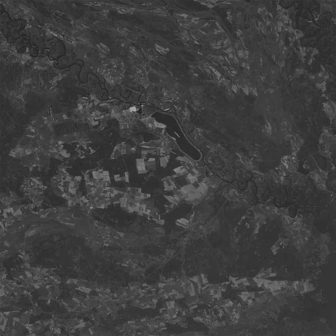 La centrale nucléaire de Tchernobyl et le réacteur n°4 en feu vus par le satellite SPOT 1.
Extrait d'une image acquise le 1er mai 1986. La résolution au sol est de 10 mètres. Mode panchromatique.