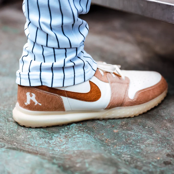 Aaron Judge's shoes with a custom Penny & Gus logo. 