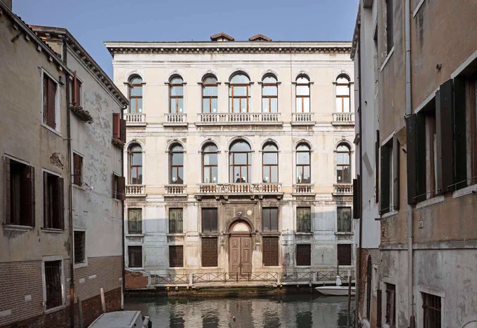 Palazzo Diedo, Venice, home to Berggruen Arts & Culture, is staging “Strange Rules”, an exhibition of “protocol art” curated by Mat Dryhurst, Holly Herndon and Hans Ulrich Obrist, during the Venice Biennale. Photography by Alessandra Chemollo
