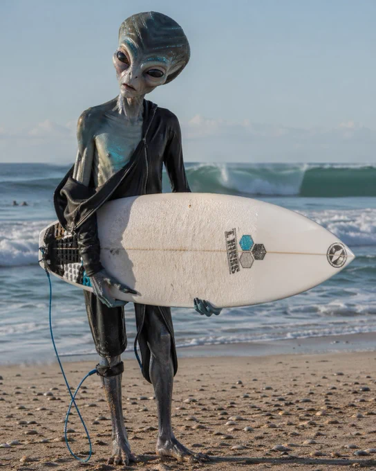 Direto de outro planeta… mas já de olho nas direitas perfeitas de Snapper Rocks 🇦🇺🌊👽

Contagem regressiva para o campeonato alinhando prancha, mente e energia para dropar no pico mais clássico do mundo.

#SurfReport #SnapperRocks #GoldCoast #WSL #SurfAustrália #SurfLife #LineUp #WaveHunters #Surfing #GoodVibes #AlienSurfer