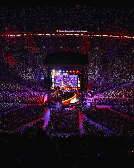 Wide photo of Clemson’s Memorial Stadium as George Strait performs.