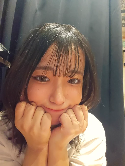 明日の髪型どうしよかなー💭