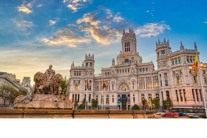 The WTTC represents more than 200 leading companies in the tourism sector, strengthening the strategic weight of the capital as a hub for decision-making and coordination © Shutterstock