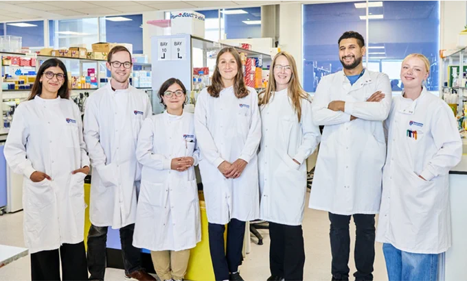 The LEGEND group in the lab.
From left to right: Dr Ahlam Alqahtani, Dr Nicholas Brittain, Dr Letizia Marchetti, Camille Drai, Dr Lisa Russell (group leader), Ahmed Alsayadi, Phoebe Snow