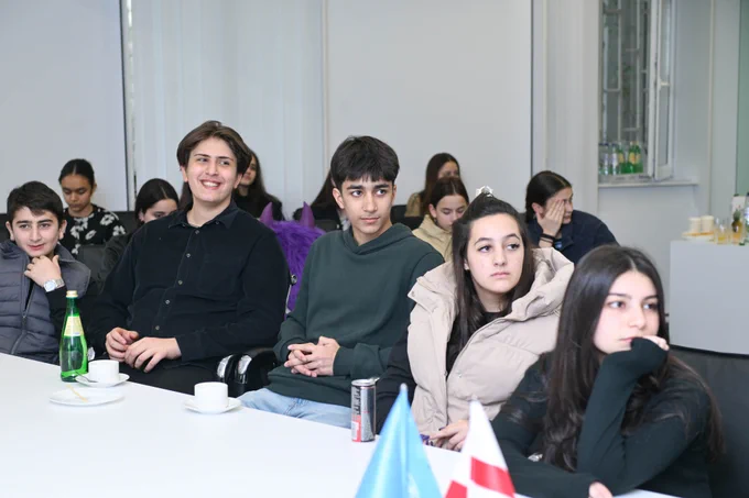 SDG Afternoon with students from Tbilisi Public School #87
Photo: UNDP | Gela Bedianashvili