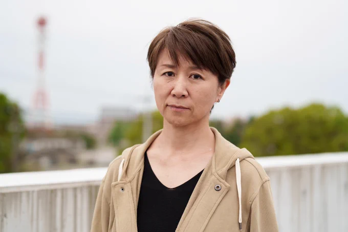 「平和を求め軍拡を許さない女たちの会 熊本」の事務局長、海北由希子さん=熊本市で2026年4月12日、友永翔大撮影