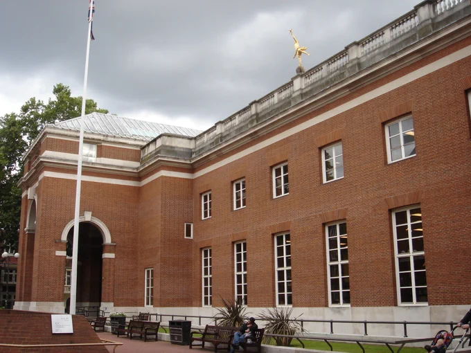 Ken Cen Library