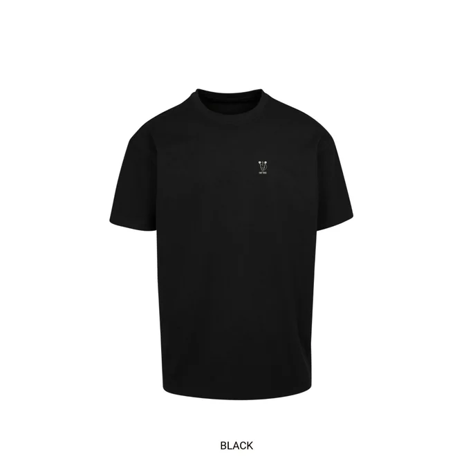 9 Dart Threads Darts meets Streetwear T-Shirt  in Black