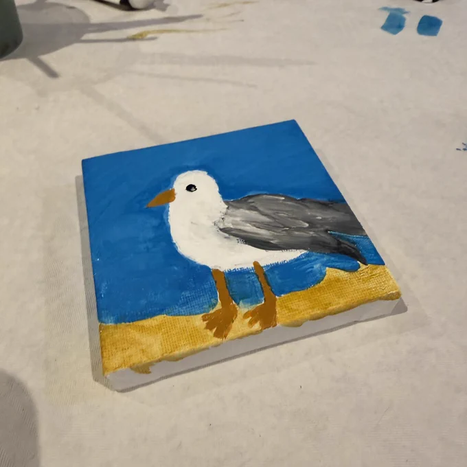 Staff painting of a seagull