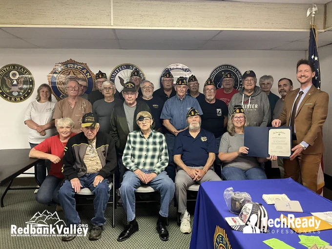 🙏🇺🇸 The Honorable Rev. Dr. Gordon V. Barrows, Mayor of New Bethlehem PA was recently recognized by American Legion Walter W. Craig Post 354 for his support of local veterans & dedication to God & Country. 🎖️❤️🪖

#AmericanLegion #Veterans #NewBethlehem #RedbankValley