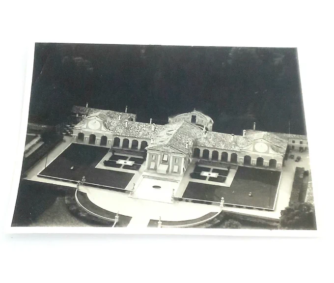 https://www.rubylane.com/item/2239412-1581
