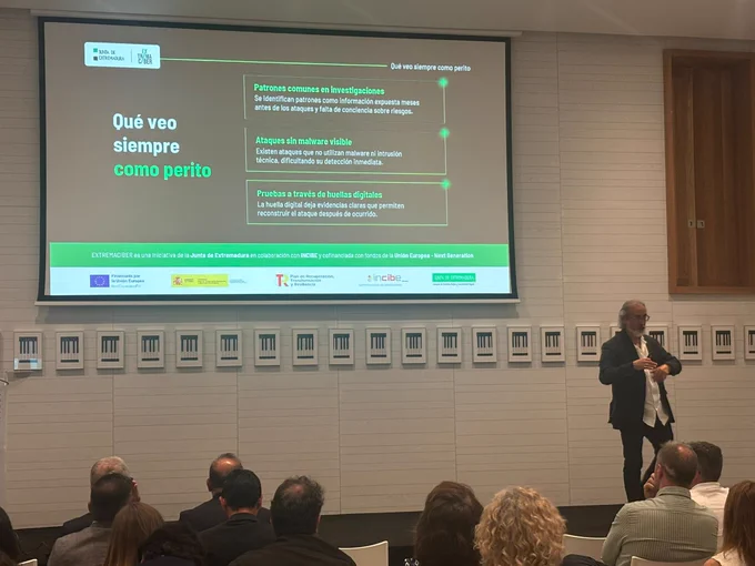 Antonio Gil, presidente de APTAN,en el Ciber Summit de Extrema Ciber