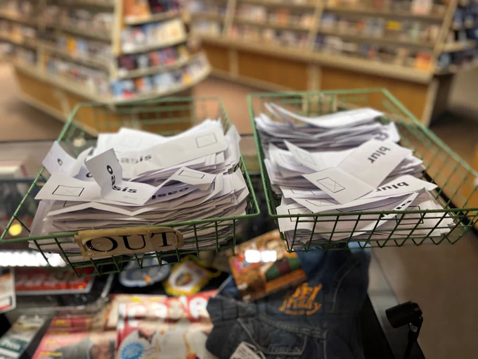 Voting slips for 'Battle of Britpop' at Barbican Music Library