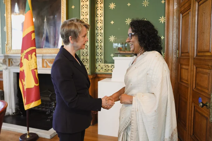 Foreign Secretary Yvette Cooper shaking hands with the Prime Minister of Sri Lanka Harini Amarasuriya in King Charles Street.