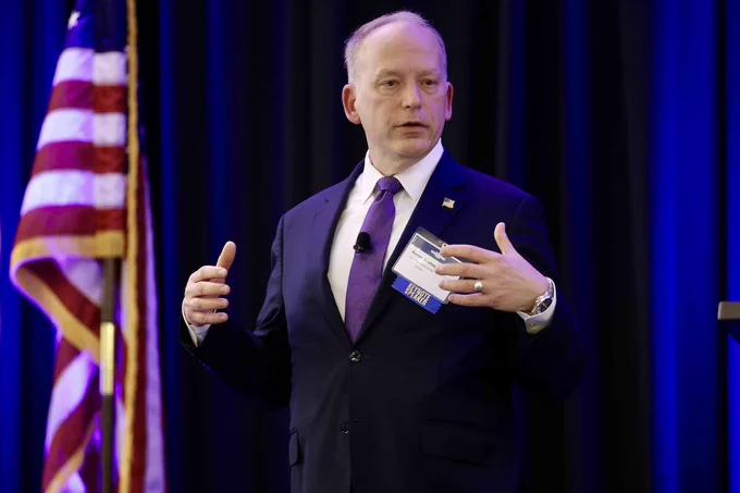 DOW Deputy CIO for Cybersecurity & CISO Aaron Bishop delivers the opening keynote at Potomac Officers Club's 2026 Cyber Summit.

Introduced by Mitchell Sipus of North Star Labs.