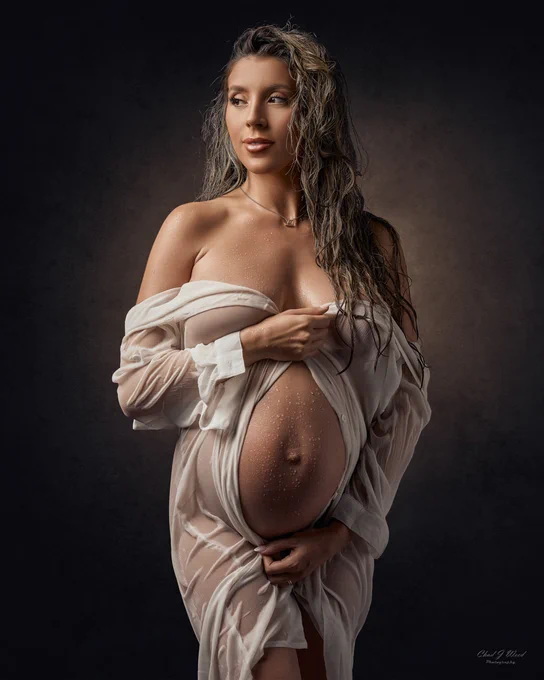 Glamorous studio wet look for Mesa maternity photography session.