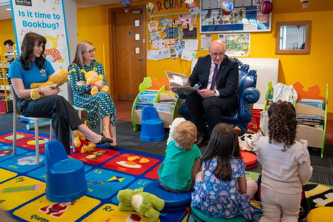 First Minister John Swinney and Social Justice and Housing Secretary Shirley-Anne Somerville join Bookbug session at Wester Hailes Library.