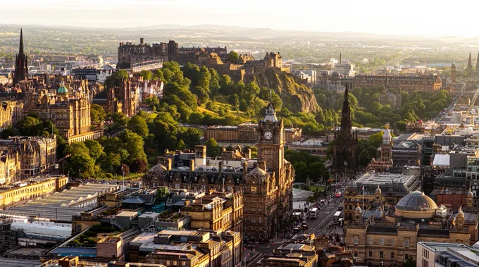 Photograph of the Edinburgh skyline