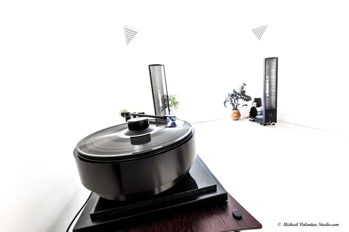 AMG Viella V12 Turntable with MartinLogan ESL11A speakers sounding great after Acoustic Room Treatment... https://michaelvalentinestudio.com/hi_fi/acoustic_room_treatment/index.php