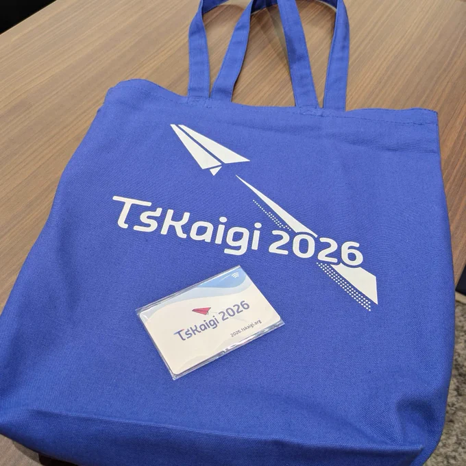 TSKaigi 2026と書かれた青いトートバッグとカードの写真