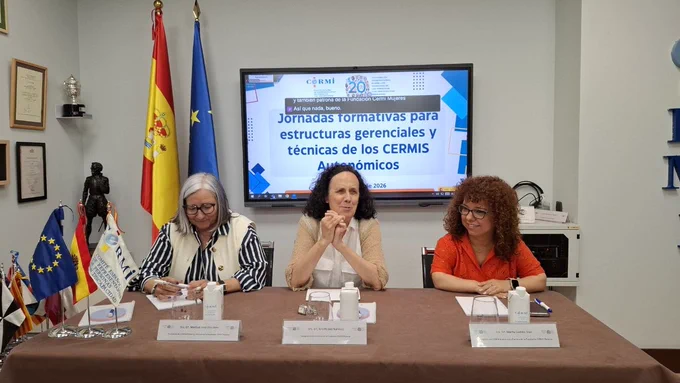 Modera:
Ana Peláez Narváez
Vicepresidenta Ejecutiva de la Fundación CERMI Mujeres
Participan: 
Marta Castillo Díaz 
Presidenta del CERMI Andalucía y Patrona de la Fundación CERMI Mujeres
Mari Luz Sanz Escudero 
Presidenta de CERMIN Navarra y Patrona de la Fundación CERMI Mujeres
