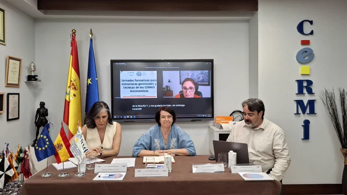 Modera: 
Manuel García Ortiz 
Delegado del CERMI de impacto y discurso
Participan: 
Marcelina de la Vega 
Asesora Jurídica del CERMI Castilla-La Mancha 
Verónica van Kesteren 
Asesora Jurídica del CERMI Comunidad de Madrid 
Lourdes Martín Dolz
Asesora Jurídica de Plena Inclusión CV
