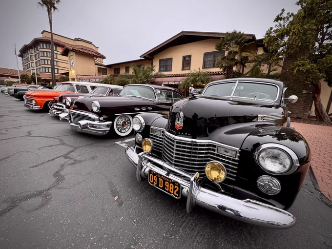 Come for a quick stroll thru The Historic Santa Maria Inn Kustom Kulture filled parking lot. Apologize for the shakiness but Im carrying a bunch of gear for the morning edit session, at "The Pantry" across the street,.... 😃 
Video: https://www.youtube.com/live/bjL6YjHA7kA?si=ijo3Ys-SkdgkBZg6
K. Mikael Wallin
Customikes
Kustomikes
Customikes Select,... ;-)
#kustomkulturewithoutborders #45thanniversary #westcoastkustoms #santamariacalifornia #TheHistoricSantaMariaInn #thepantryonpark