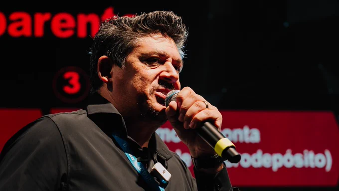 Rocelo Lopes falando sobre autocustódia, privacidade e pagamentos com criptomoedas durante o BCB25.