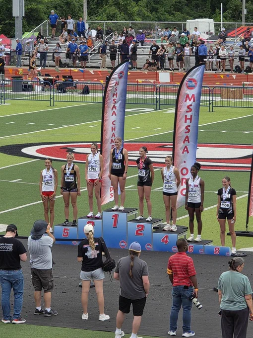chevie podium