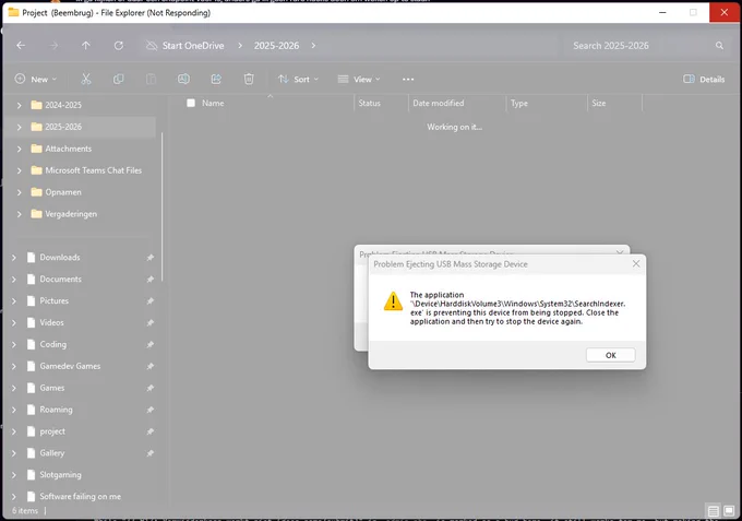 Windows file explorer is crashing, folder icons are not loading, and 2 errors are displayed