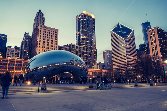 Chicago's Cloud Gate sculpture at dusk