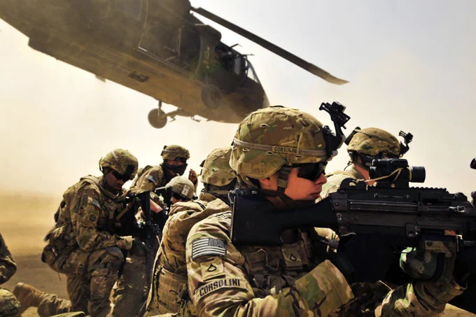 Soldiers with BlackHwak