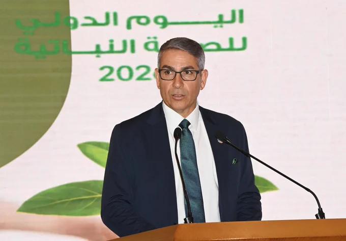 الدكتور ثائر ياسين ممثل مكتب الفاو في سلطنة عمان اثناء القاء كلمة الفاو