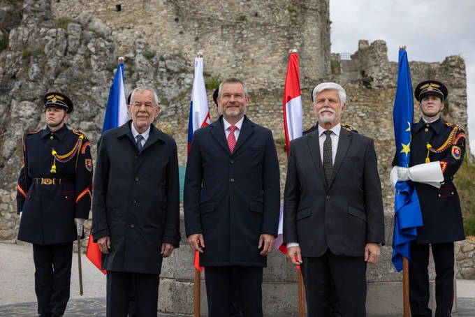 Bundespräsident Alexander Van der Bellen, Präsident Peter Pellegrini und Präsident Petr Pavel