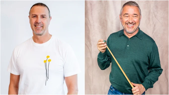 Paddy McGuinness and Stephen Hendry, holding a snooker cue